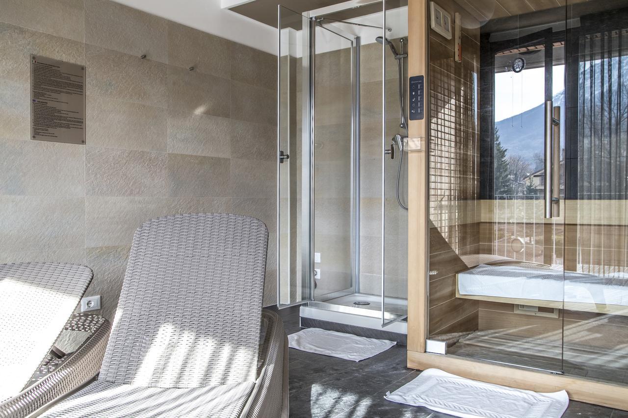 Grand Chalet Delle Rocche Рока ди Медзо Екстериор снимка